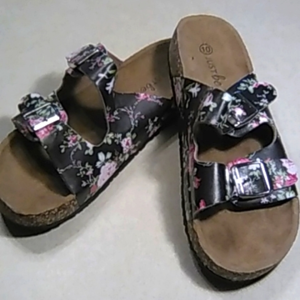 Just be sliders/ sandals